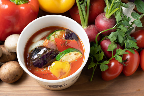 じっくり煮込んだ７種野菜のトマトスープ